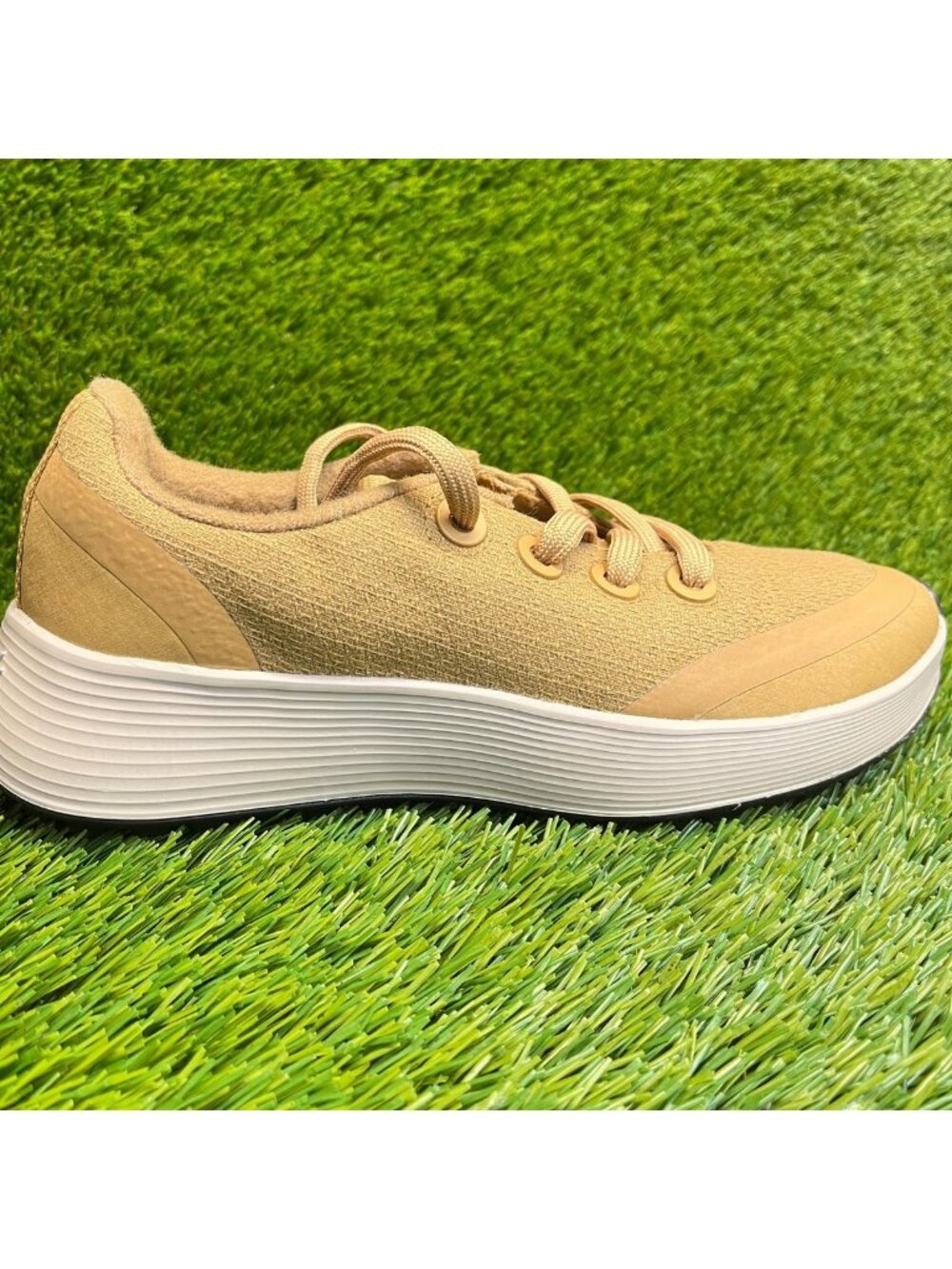 Allbirds Wool Runner Protect Womens Size 8 Beige Athletic Running Shoes Sneakers